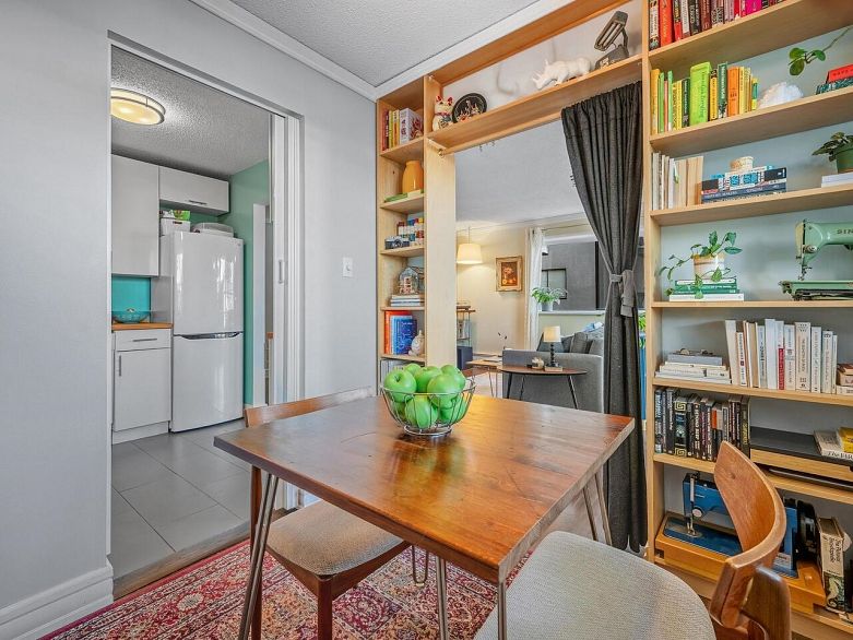 206 1065 E 8th Avenue