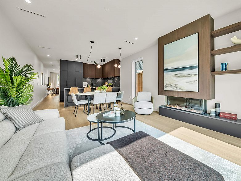 1 1120 E 23rd Avenue