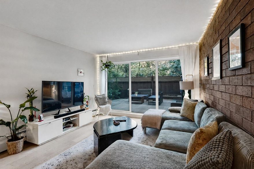 110 330 E 7th Avenue