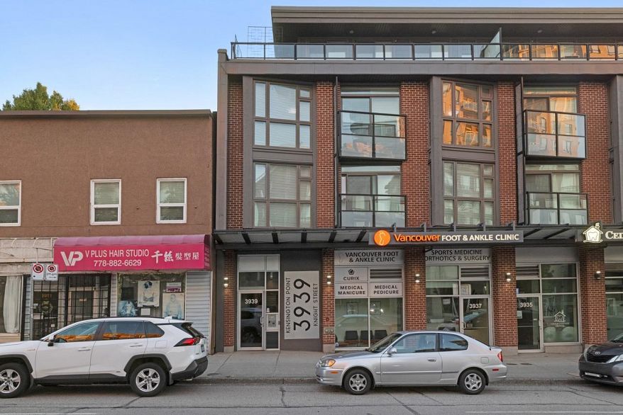 PH2 3939 Knight Street