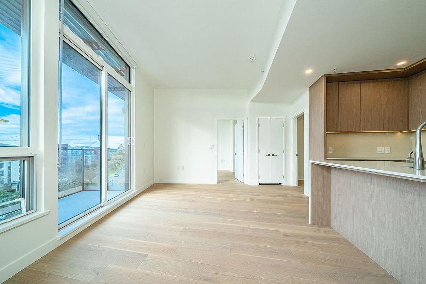 606 5212 Cambie Street