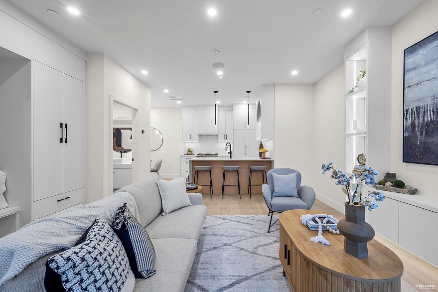 1 65 E King Edward Avenue