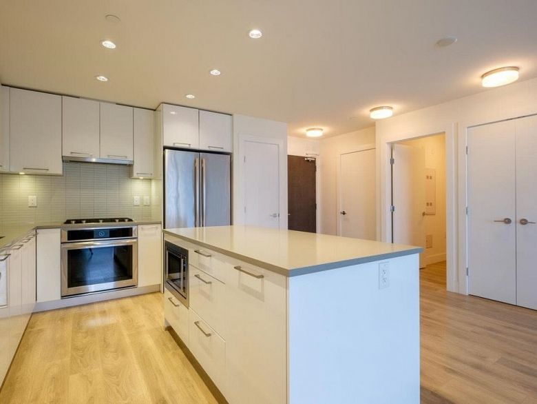 607 3488 Sawmill Crescent