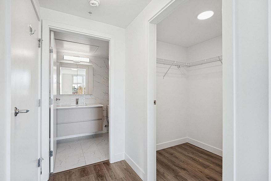 306 8181 Chester Street