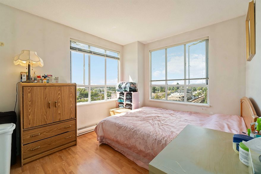 1204 3455 Ascot Place