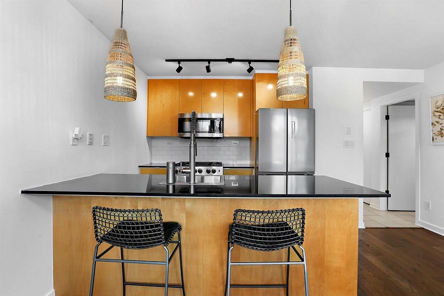 1108 989 Beatty Street