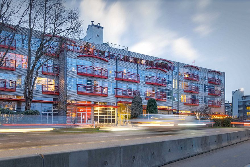 306 350 E 2nd Avenue