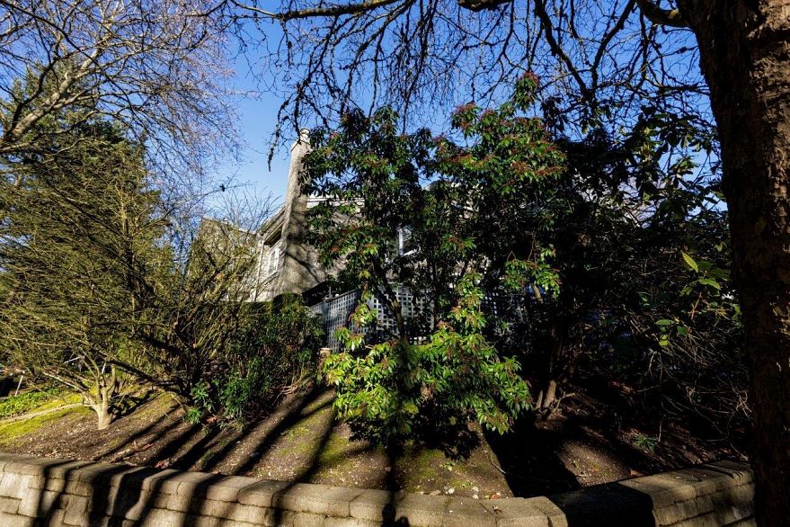 3340 Marquette Crescent