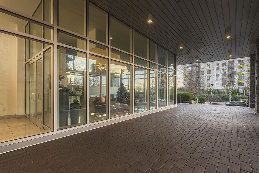 511 3281 E Kent Avenue North Avenue