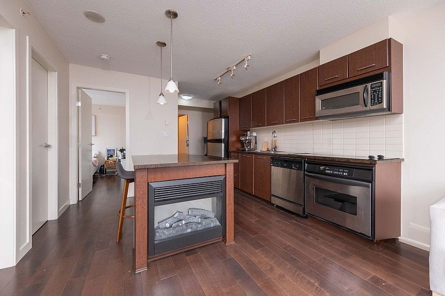 908 1155 Seymour Street