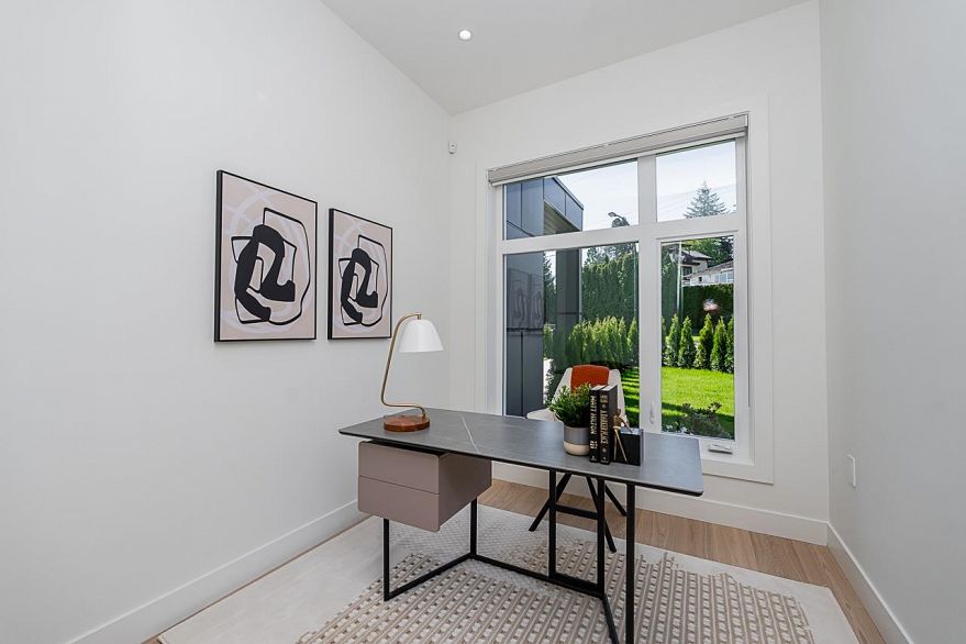 2835 Oliver Crescent