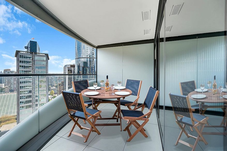 2008 1033 Nelson Street