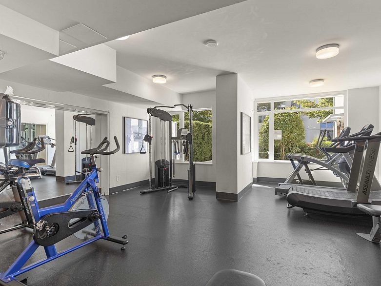 110 110 Switchmen Street