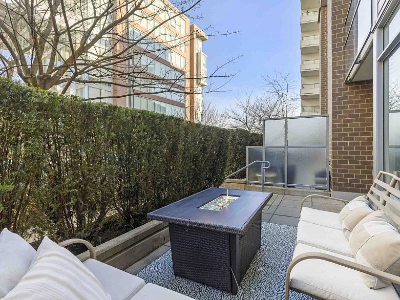 110 110 Switchmen Street