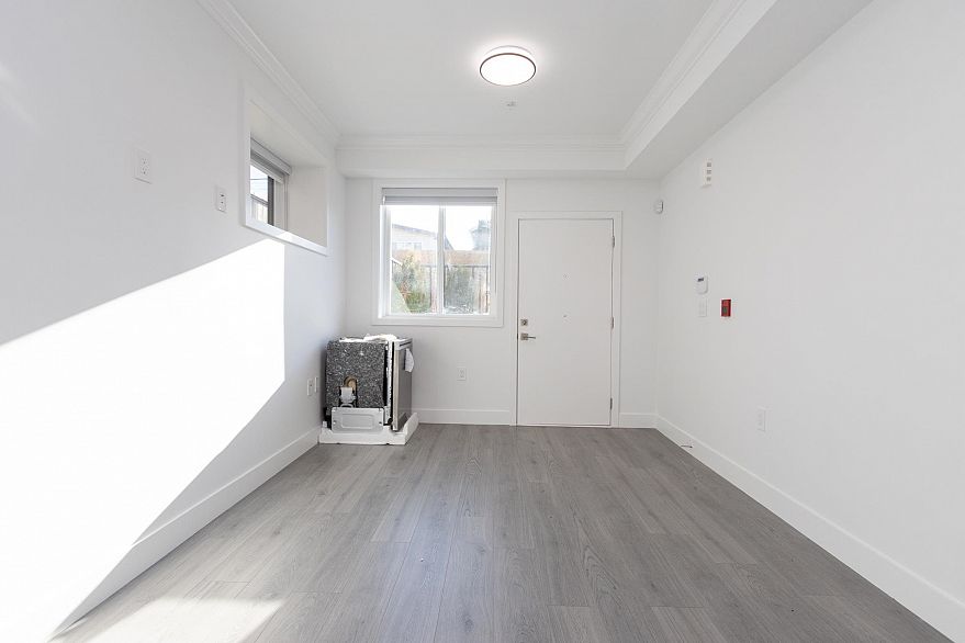 102 2122 E 32 AVENUE, Vancouver BC V5N 3B9