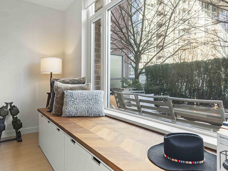 110 110 Switchmen Street