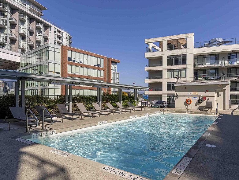 110 110 Switchmen Street