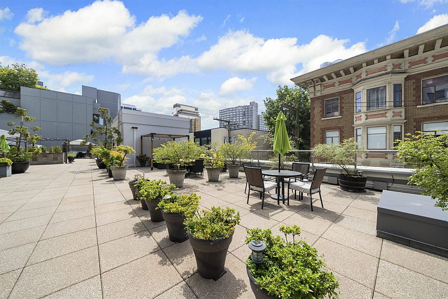 1506 1060 Alberni Street