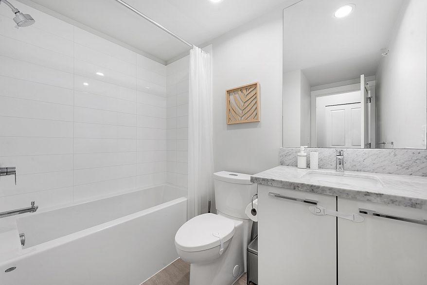 511 3281 E Kent Avenue North Avenue