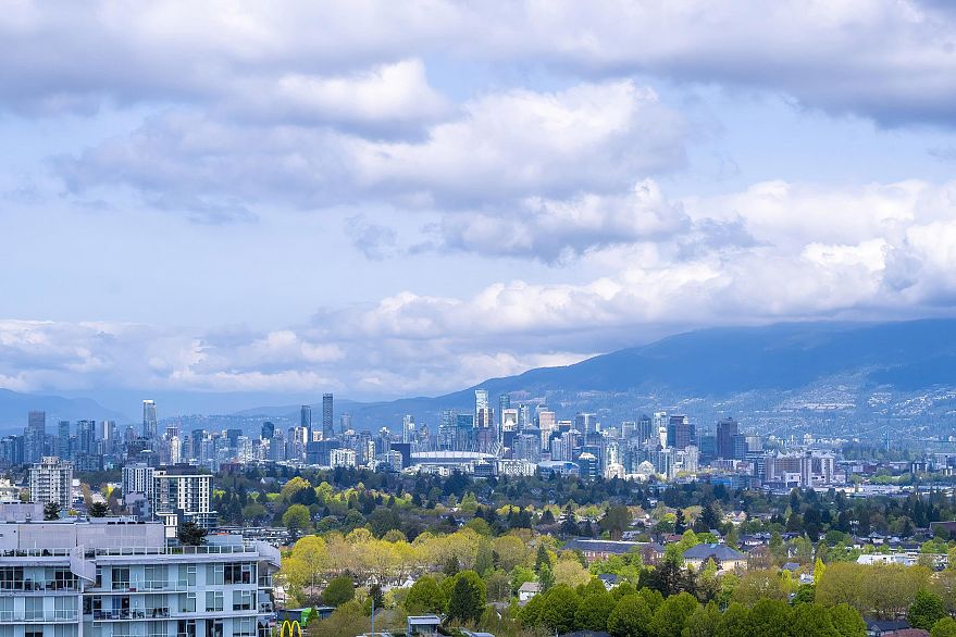 2207 4815 Eldorado Mews