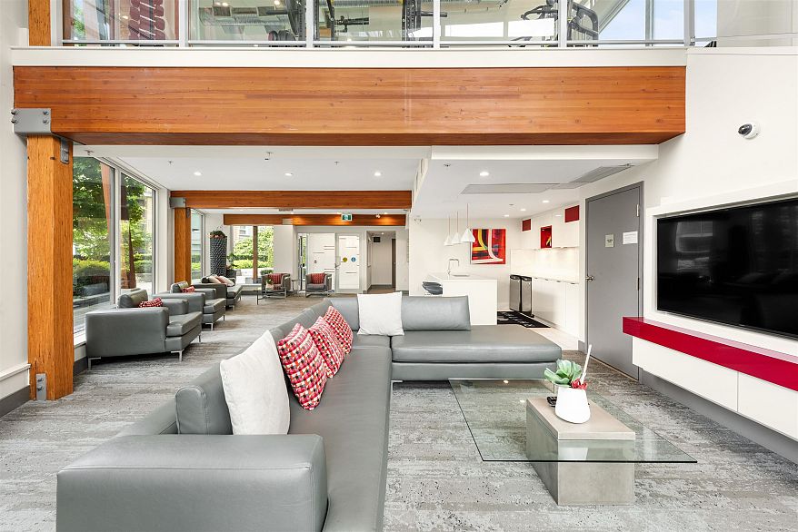 511 3281 E Kent Avenue North Avenue