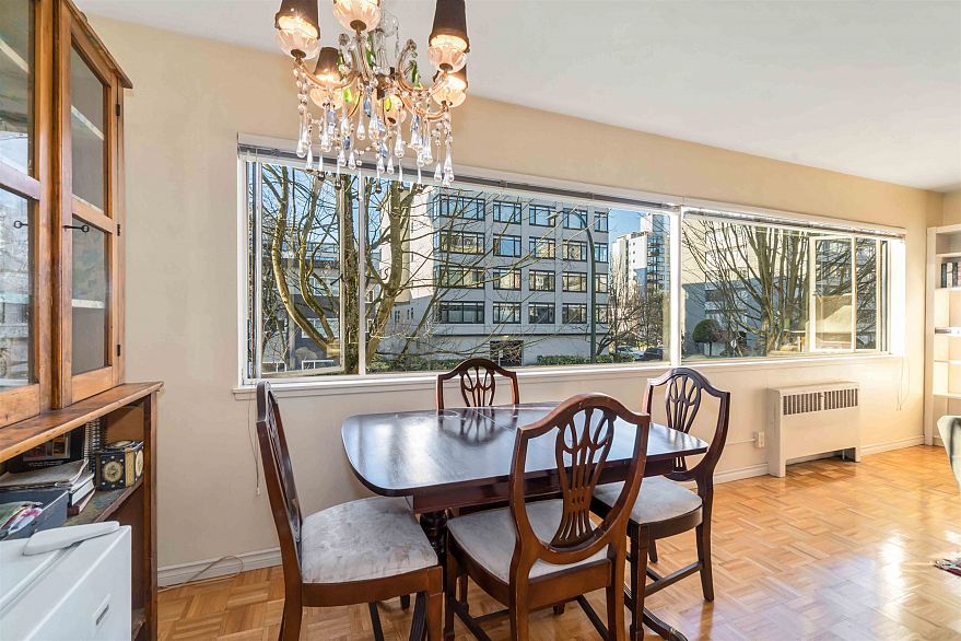 101 1879 Barclay Street