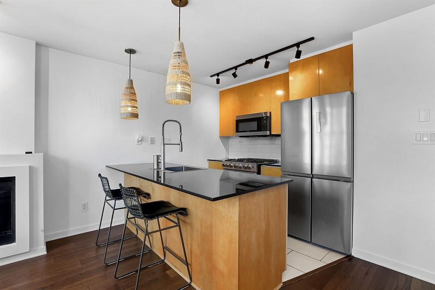 1108 989 Beatty Street