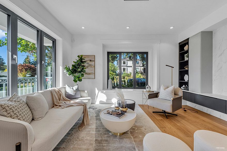 8420 Wiltshire Street