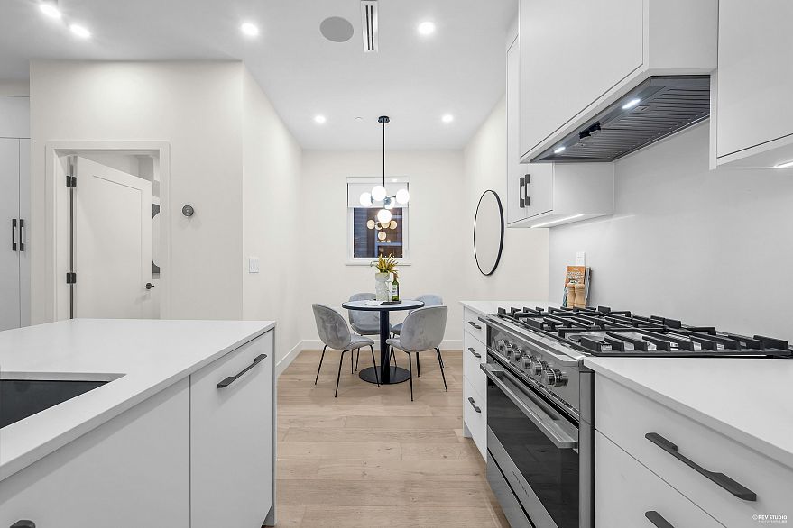 1 65 E King Edward Avenue