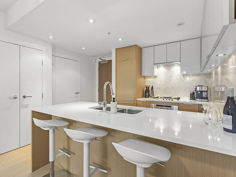 110 110 Switchmen Street