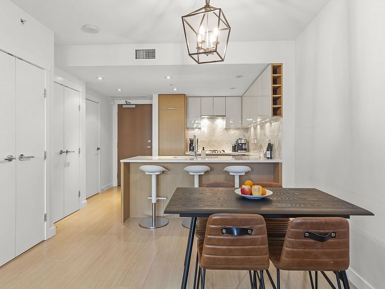 110 110 Switchmen Street