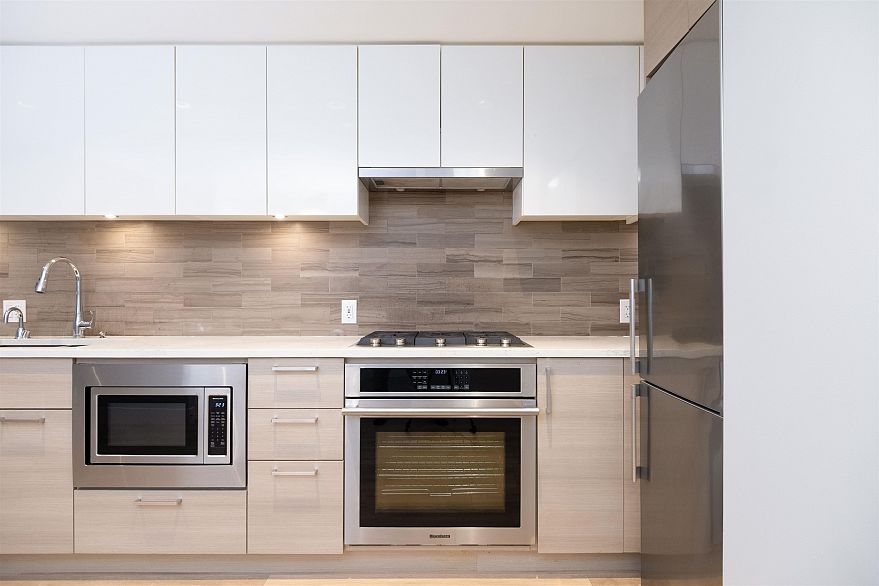 201 3451 Sawmill Crescent