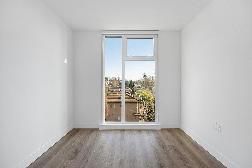 306 8181 Chester Street