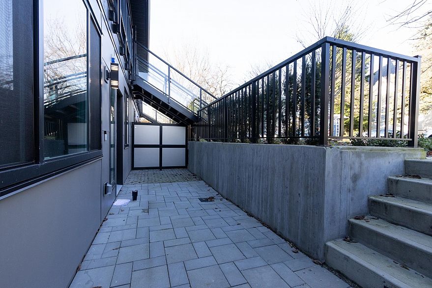 102 2122 E 32 AVENUE, Vancouver BC V5N 3B9