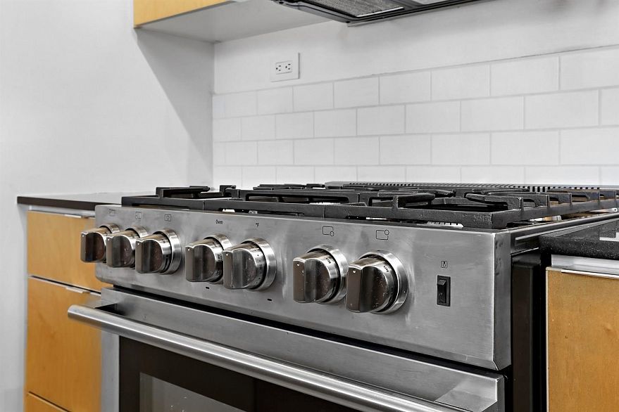 1108 989 Beatty Street