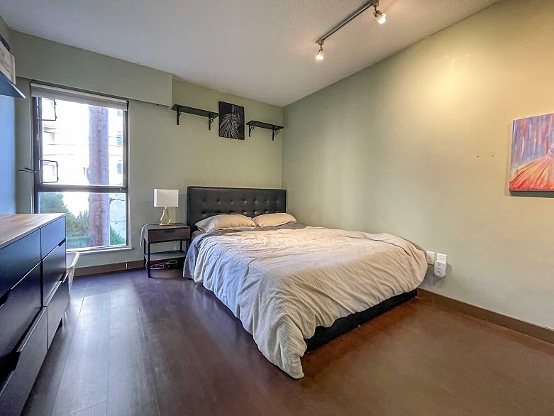 414 1435 NELSON STREET, Vancouver BC V6G 2Z3