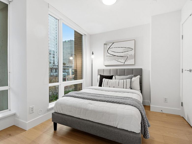 701 535 Smithe Street