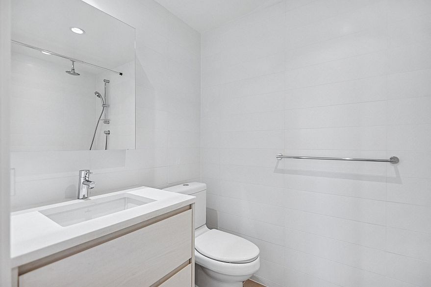 306 8181 Chester Street