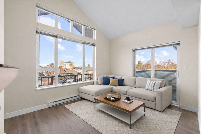 417 7089 Mont Royal Square