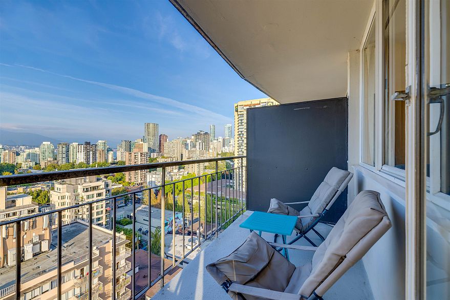 2006 1850 Comox Street