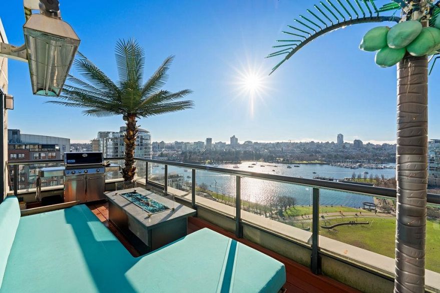 19A 199 Drake Street