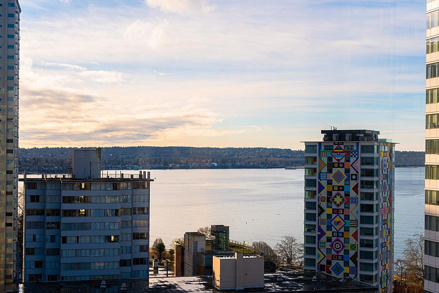 1403 1725 Pendrell Street