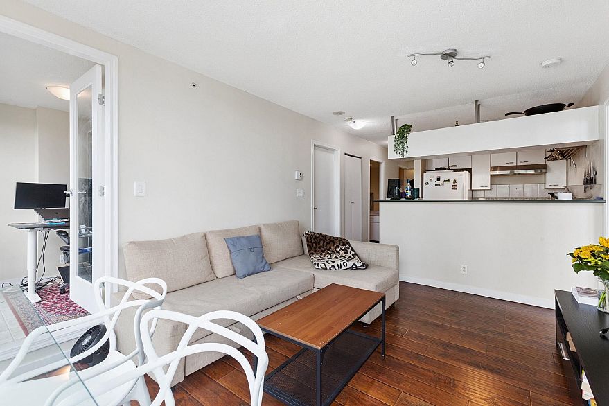 2007 1331 Alberni Street