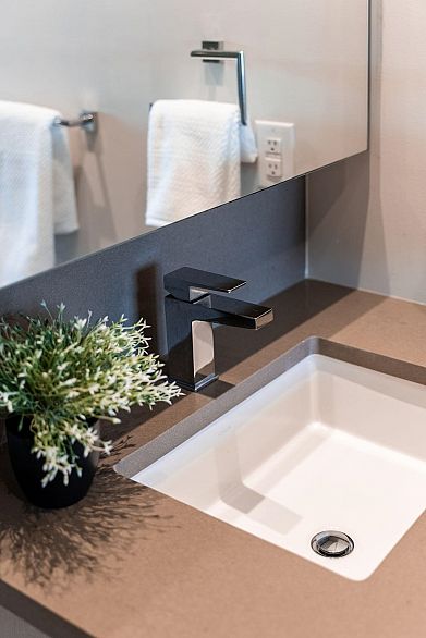 106 3588 Sawmill Crescent