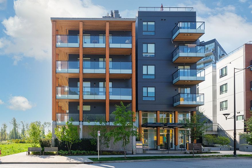 106 3588 Sawmill Crescent