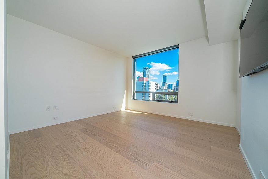 1002 1171 Jervis Street