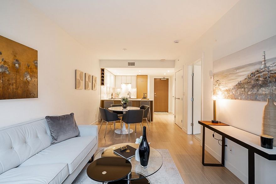 213 110 Switchmen Street