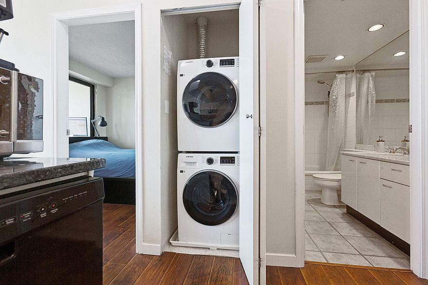 2007 1331 Alberni Street