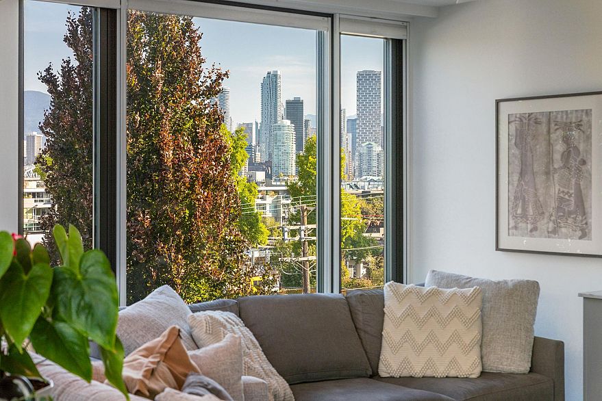 410 2201 Pine Street