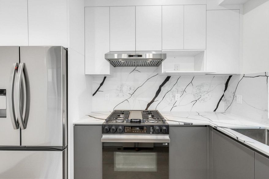 2 3547 E Georgia Street